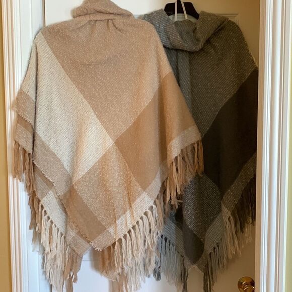 Mixit kimono/poncho/cape New with tags. This listing is for the tan - Picture 5 of 9